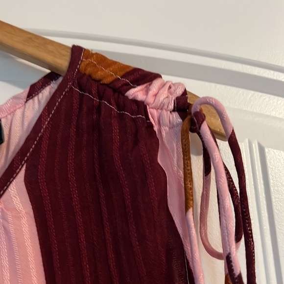 Lane Bryant Cinched Shoulder Striped Top Size 22 - Picture 3 of 9